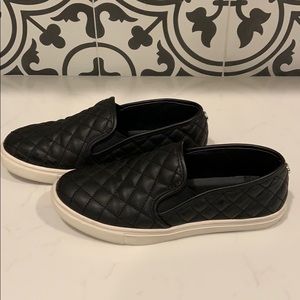 Steve Madden slip on sneakers